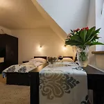 住宿加早餐酒店 Gorski Osrodek Jezdziecki - Sniadania - Termy 3*