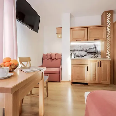 Gorski Osrodek Jezdziecki - Sniadania - Termy Bed and Breakfast 3*