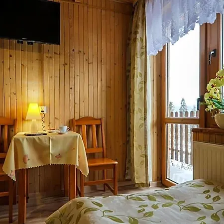 Bed & Breakfast Gorski Osrodek Jezdziecki - Sniadania - Termy 3*