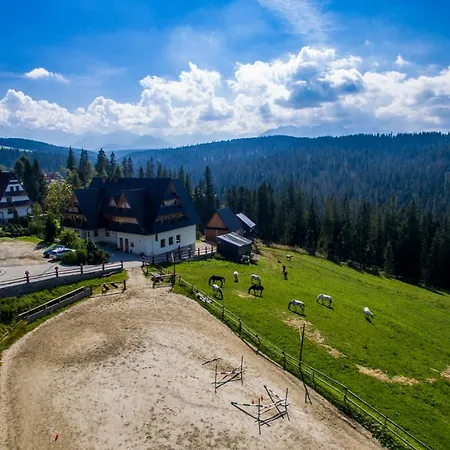 Bed and Breakfast Gorski Osrodek Jezdziecki - Sniadania - Termy 3*