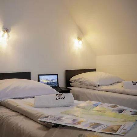 Gorski Osrodek Jezdziecki - Sniadania - Termy Bed and Breakfast 3*