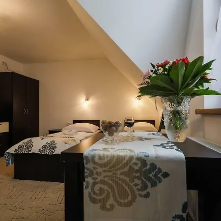 Bed and Breakfast Gorski Osrodek Jezdziecki - Sniadania - Termy 3*